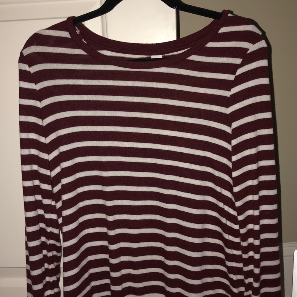 maroon striped shirt